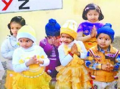 Vasant Panchami in schools and colleges was a celebration